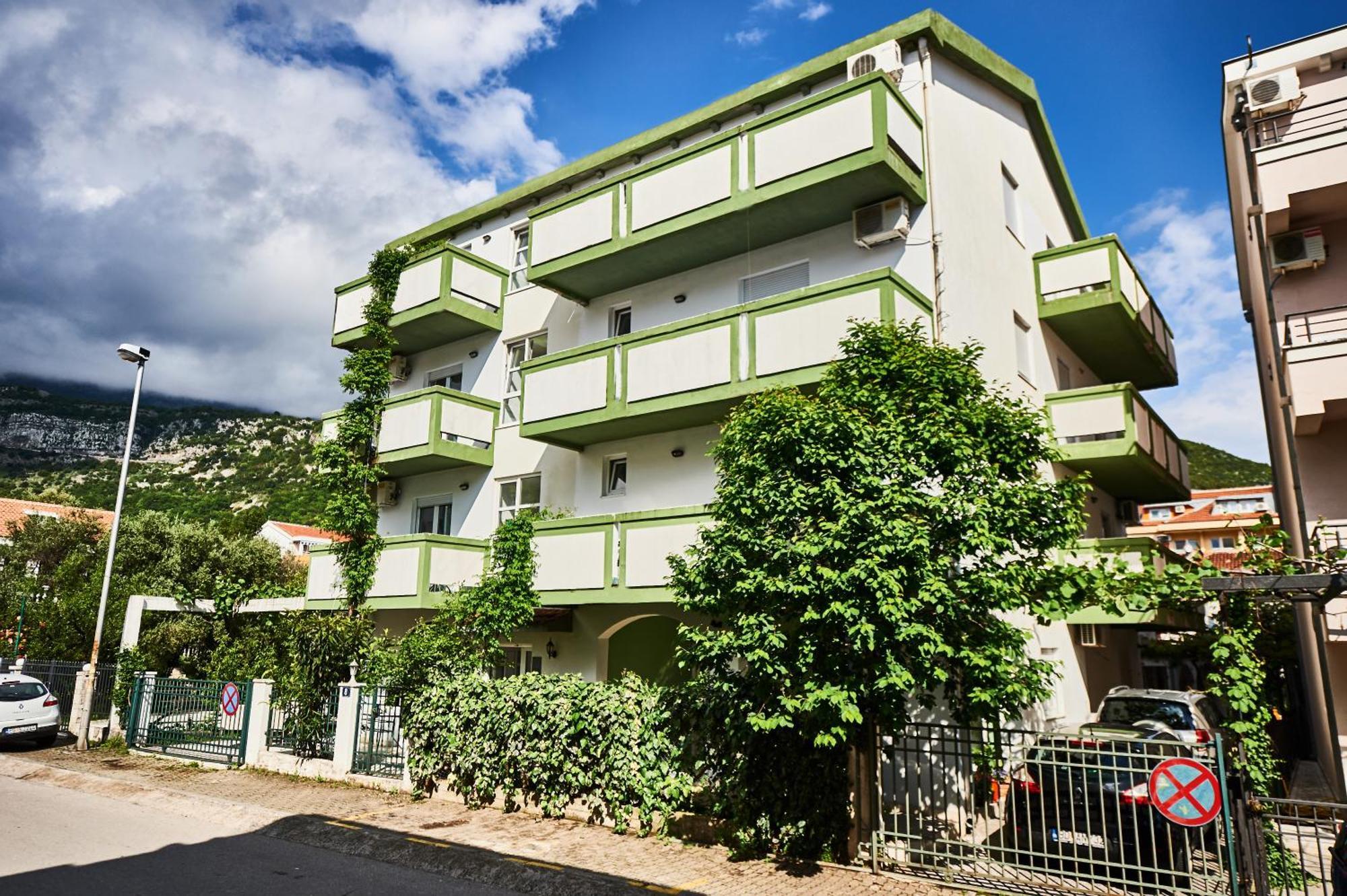 Family Apartments Mont בודווה מראה חיצוני תמונה