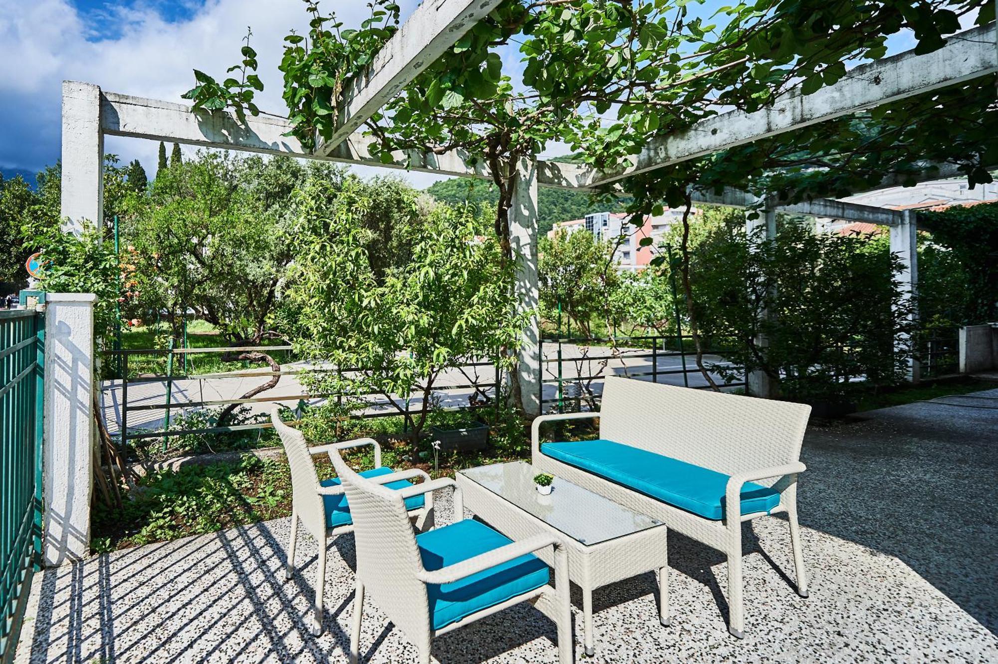 Family Apartments Mont בודווה מראה חיצוני תמונה