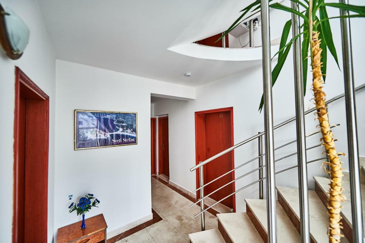 Family Apartments Mont בודווה מראה חיצוני תמונה