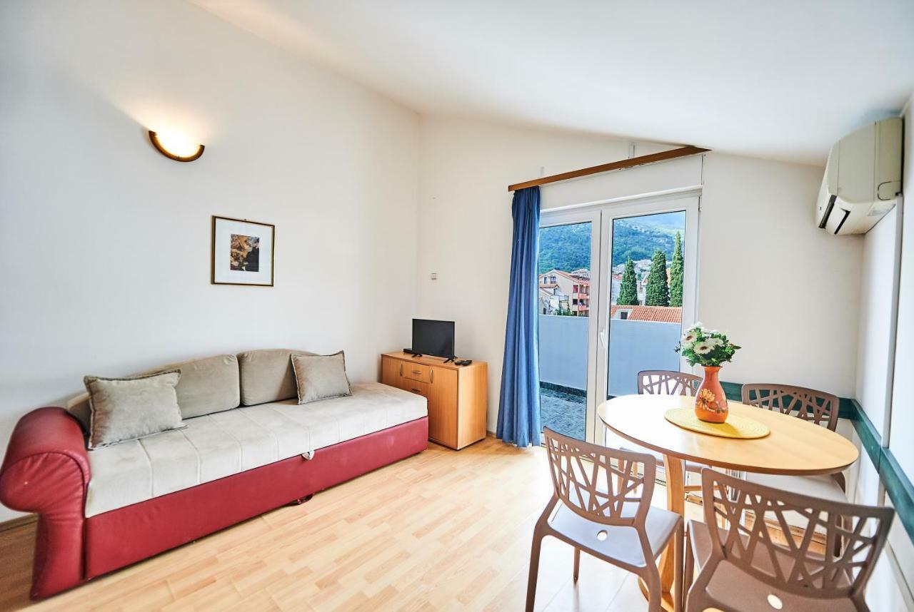 Family Apartments Mont בודווה מראה חיצוני תמונה