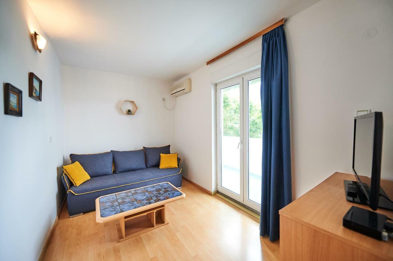Family Apartments Mont בודווה מראה חיצוני תמונה