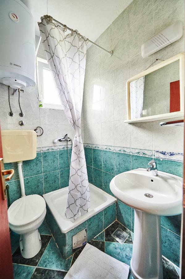 Family Apartments Mont בודווה מראה חיצוני תמונה